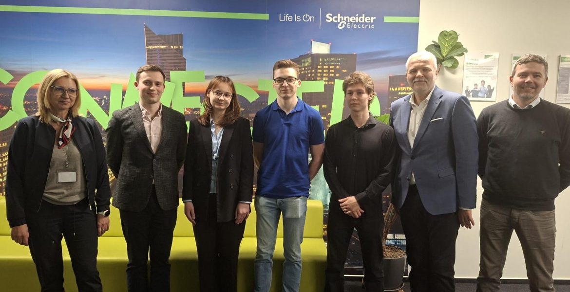 Studencki Projekt Badawczy Instytut Elektroenergetyki W i Schneider Electric